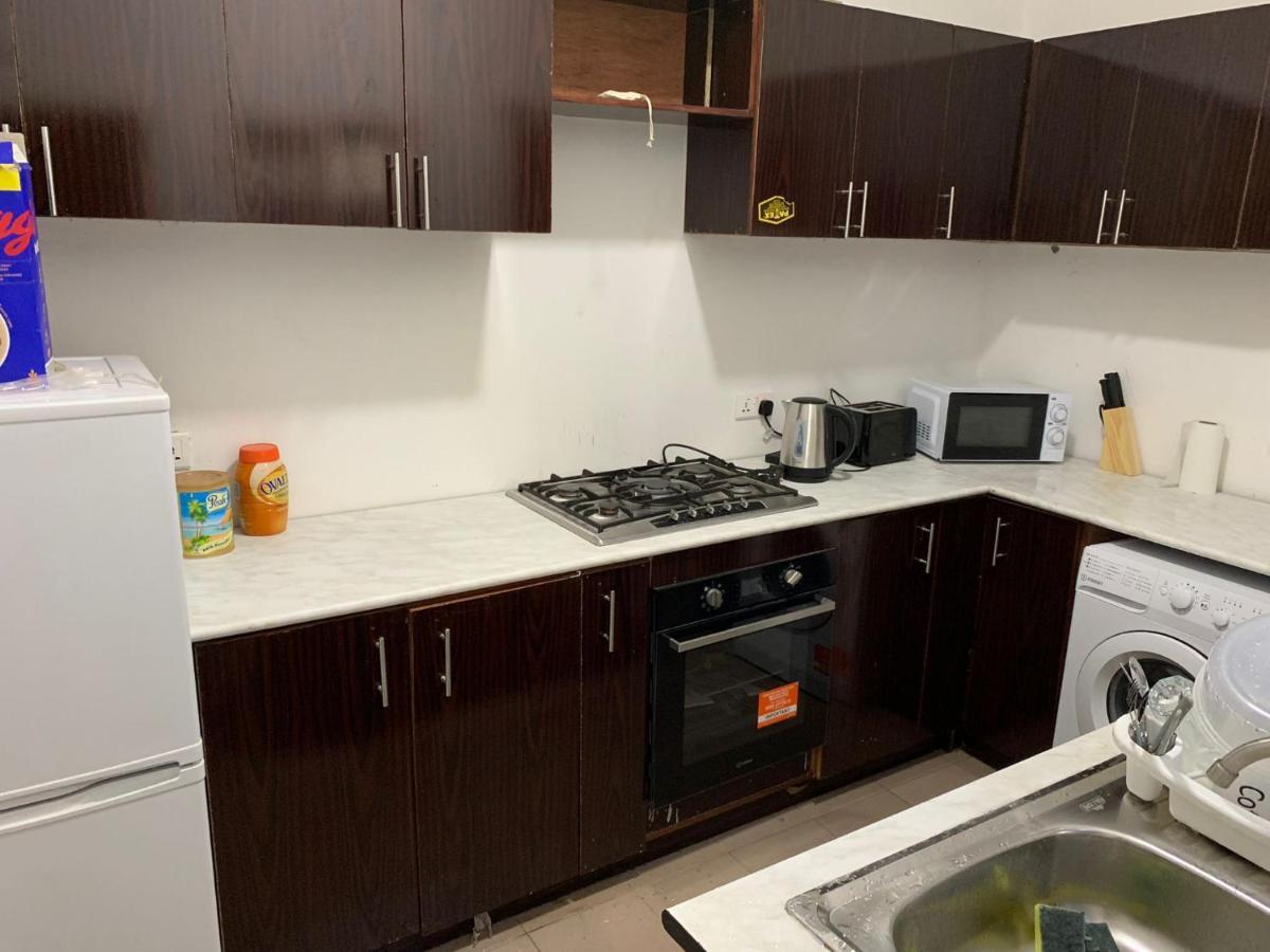 Matano Guest House Brikama Ngoại thất bức ảnh